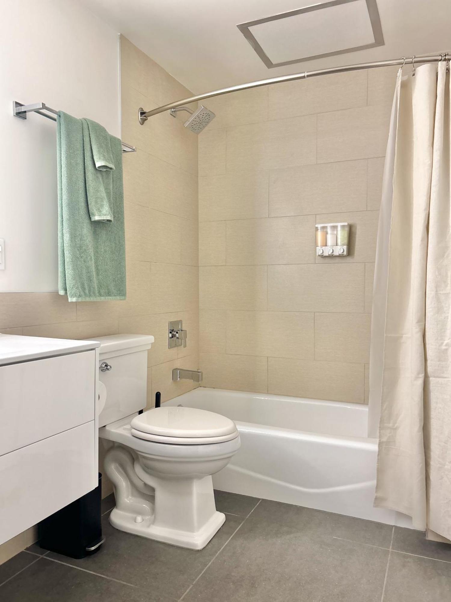 Apartment Luxury 2br In Dtla W Jacuzzi & Rooftop Views